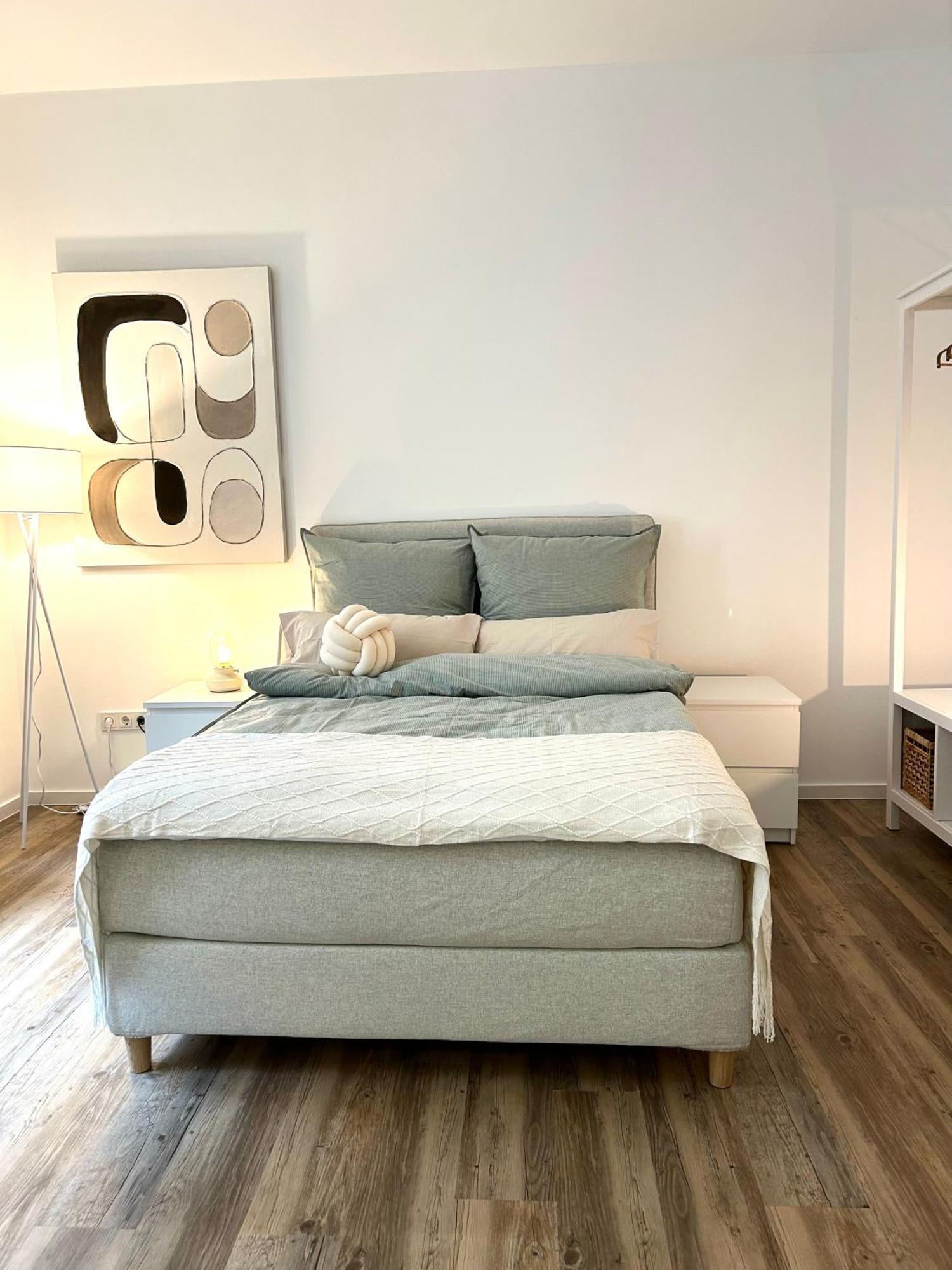 Designer City Apartment In Top Lage Fuer 6 Gaeste คาร์ลสรูเฮอ ภายนอก รูปภาพ