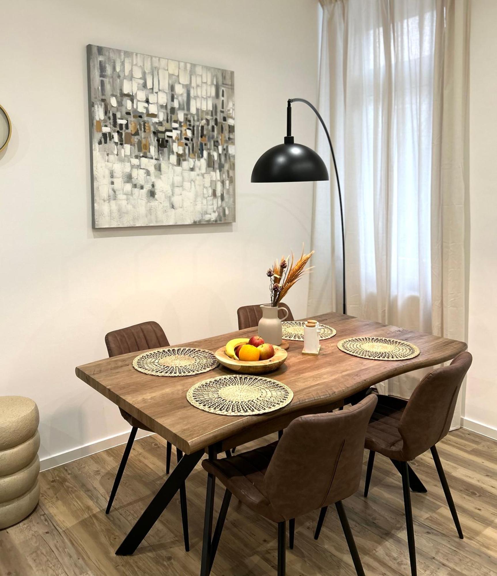 Designer City Apartment In Top Lage Fuer 6 Gaeste คาร์ลสรูเฮอ ภายนอก รูปภาพ